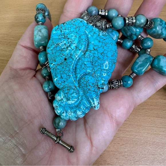 Faux Turquoise Chunky Bohemian Necklace With Pendant 22” - Picture 4 of 9